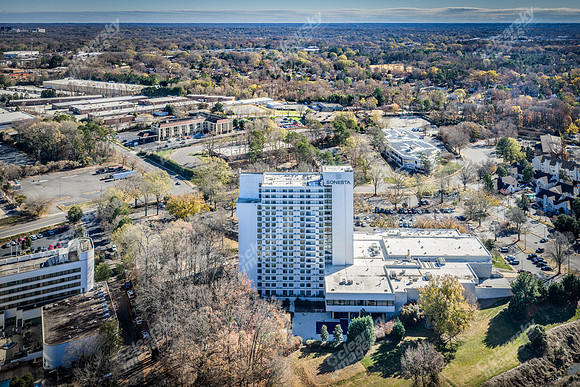 5700-westpark-drn5040