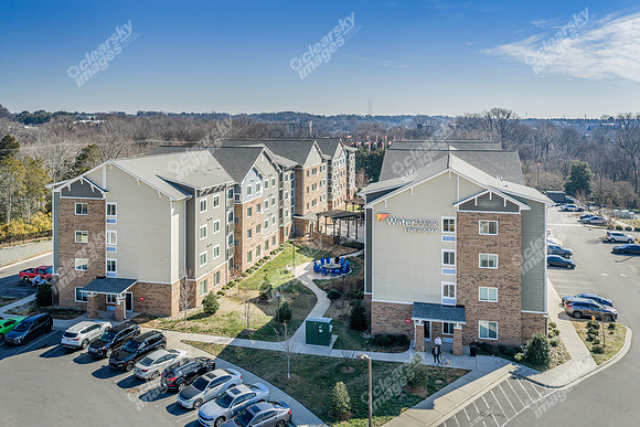 1525-arrowood-drn1562