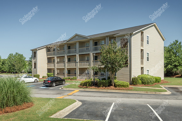 cypress-run-columbia-apts-ext-5769