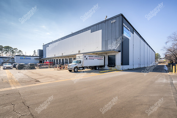 2201-s-wilmington-ext2148