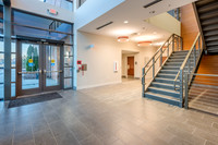 937-riverwalk-int7407