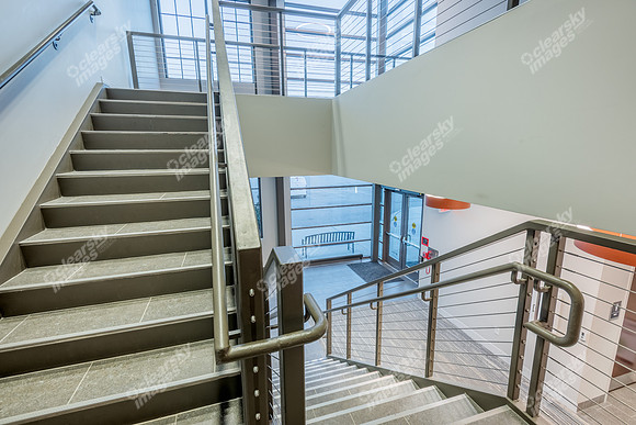 937-riverwalk-int7422