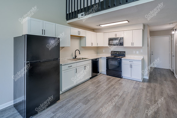 1406-brookside-int1845