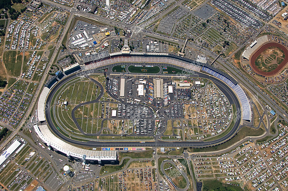 lowes-motor-speedway-405
