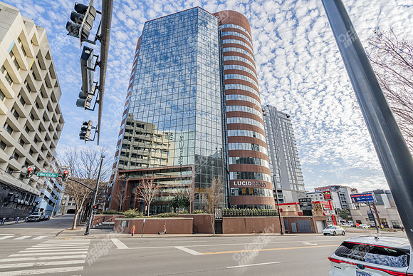 1801-west-ext0937
