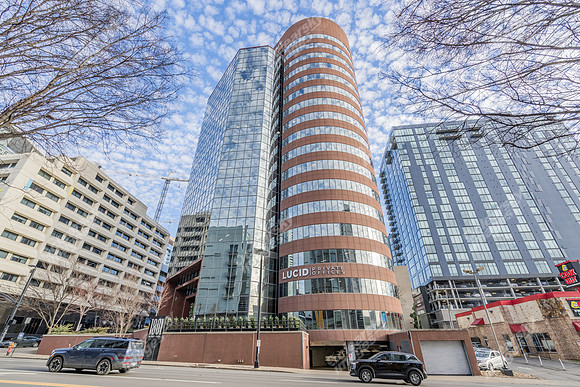 1801-west-ext1009