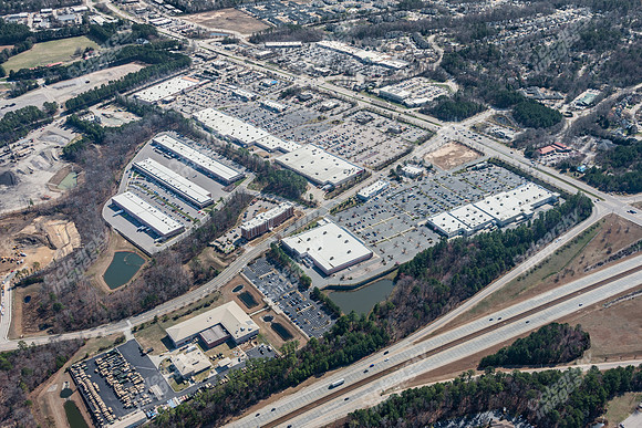 1006-shoppes-air3558
