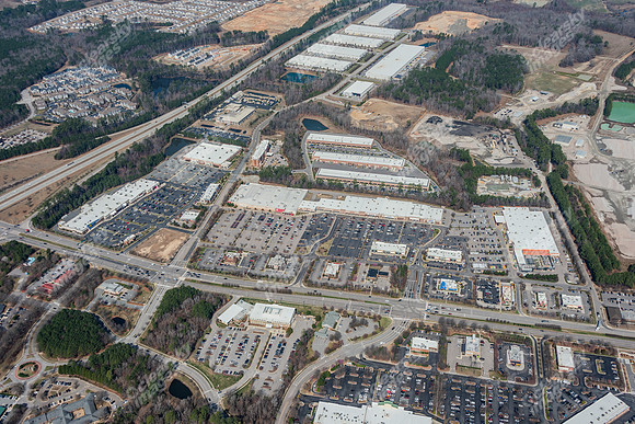 1006-shoppes-air3568