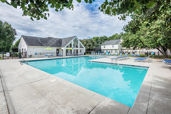 terrace-olde-battleground-ext2834