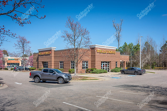 1006-shoppes-ext8722