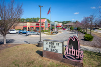 1006-shoppes-ext8734