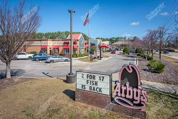 1006-shoppes-ext8734