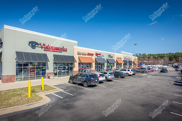 1006-shoppes-ext8767