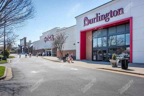 1006-shoppes-ext8986