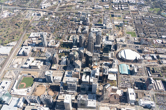 640-n-church-air05116