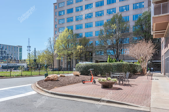 640-n-church-ext0097