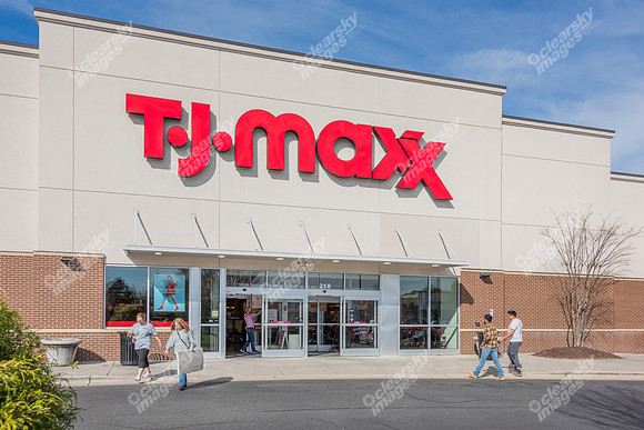 1006-shoppes-ext0163