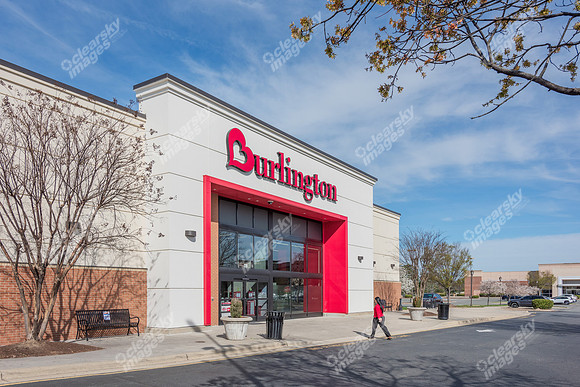 1006-shoppes-ext0202