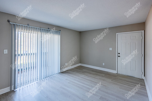 100-woodbend-int1494-HDR
