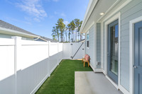 2421-sanders-ext8305