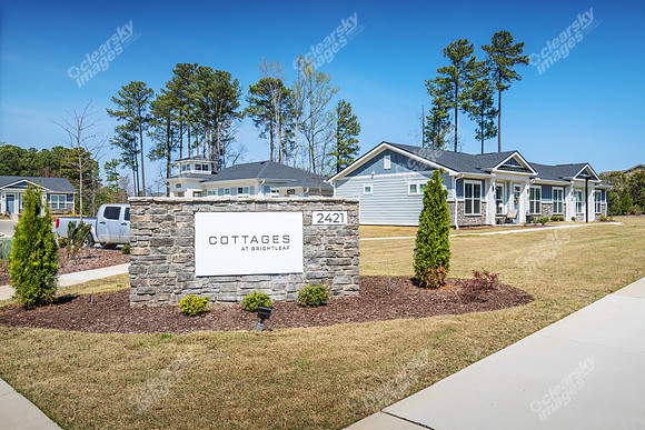 2421-sanders-ext8860