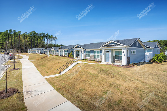 2421-sanders-ext8902