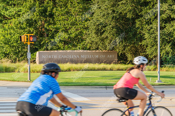 raleigh-stock-ext-02452