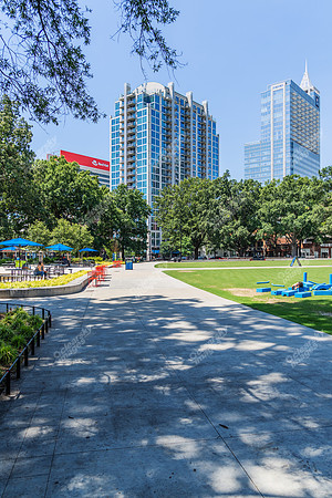 raleigh-stock-ext-00744
