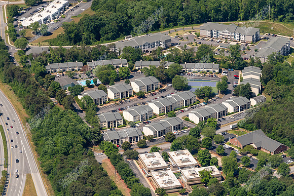 ivy-lakeside-air-8915