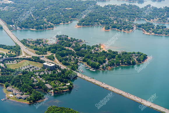 100-n-harbor-613