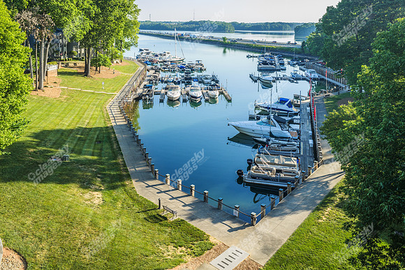 100-n-harbor-drn2001