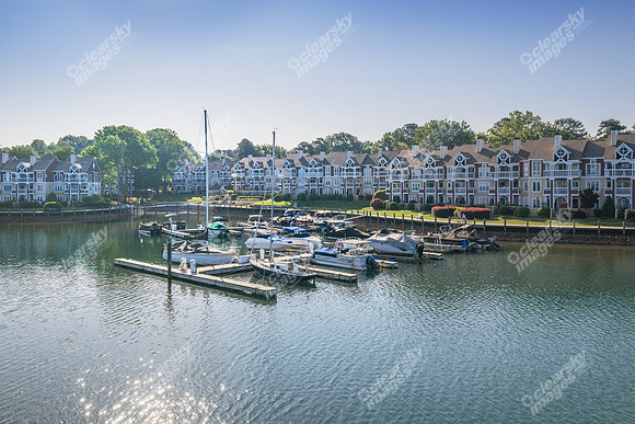 100-n-harbor-drn2133