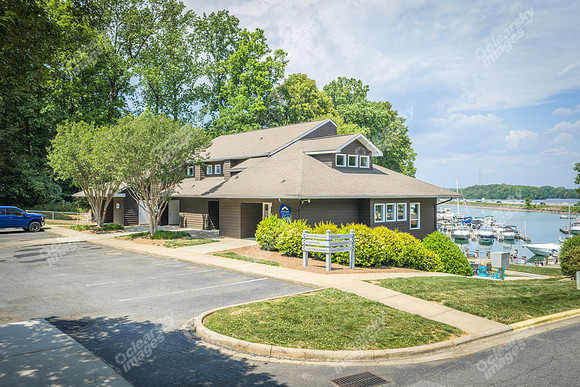 100-n-harbor-drn2201