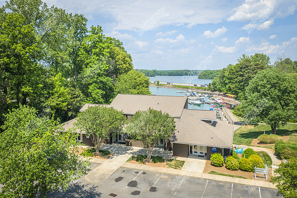 100-n-harbor-drn2205