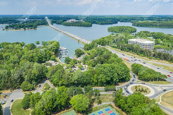 100-n-harbor-drn2248