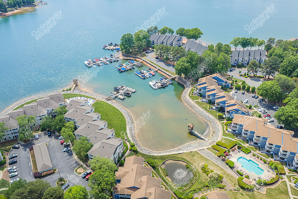 100-n-harbor-drn2253