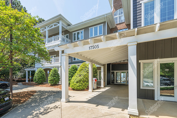 17505-w-catawba-ext4164