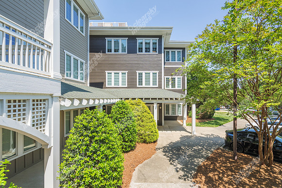 17505-w-catawba-ext4182