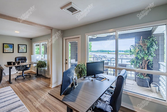 100-n-harbor-int2558