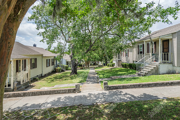 1519-lake-ext2578