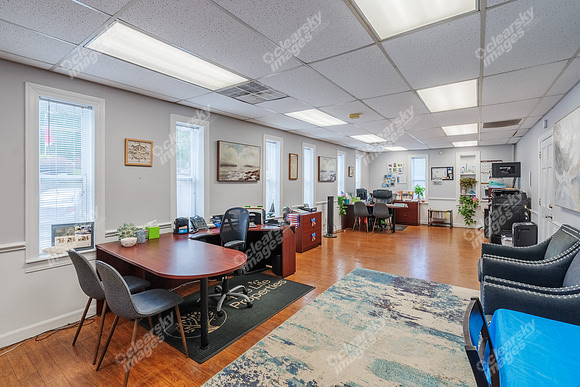 1519-lake-int3025