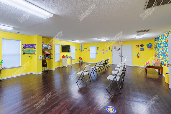 1519-lake-int3115