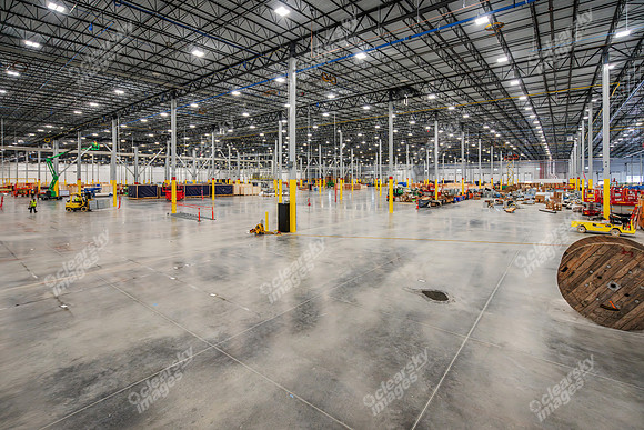 121-logistics-int-pole3558