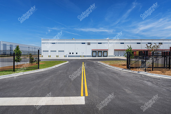 544-trade-center-ext4906