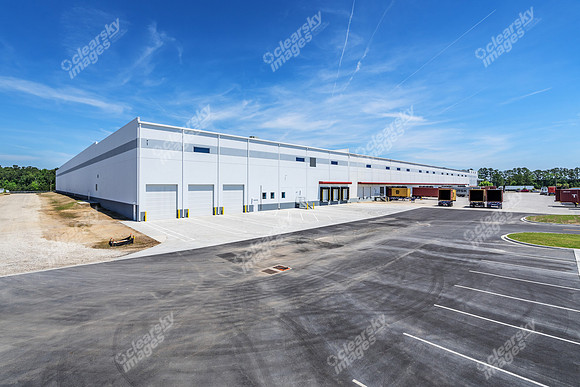 544-trade-center-ext4798