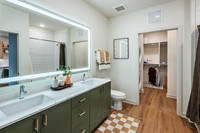 222-n-west-int1147