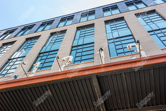 1213-w-morehead-ext2557