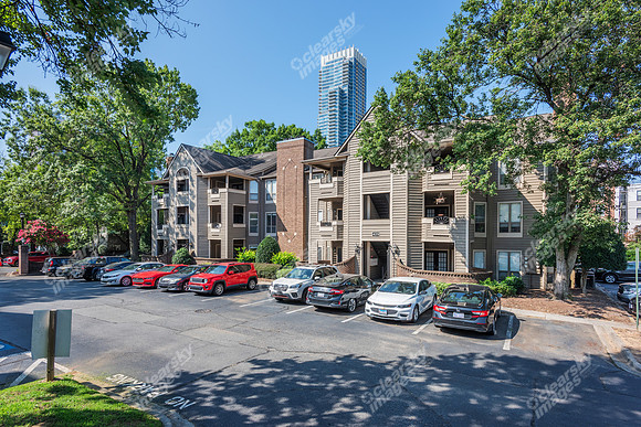 517-w-8th-ext3143