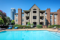 517-w-8th-ext3206