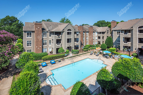 517-w-8th-ext3215